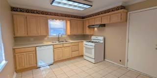 2 Bed 1.5 Bath 1 Car Garage in Henderson Hills Addition Edmond, OK 2 Bed 1.5 Bath 1 Car Garage in Henderson Hills Addition Edmond, OK Gallery 33