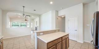 Large home in Pflugerville!  3 car garage - Highland Park Neighborhood Gallery 18