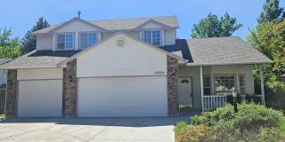 4 Bedroom 2.5 Bathroom Desireable Merdian Neighborhood Gallery 1