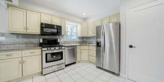 111 Charles Street Gallery 8