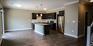 Lincoln Summit Falls Apartments & Townhomes Gallery 29