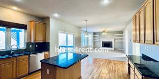 Gorgeous, Updated Home w/ Granite Counters and Wood Floors in Kitchen, Walkout Finished Basement! Gallery 19
