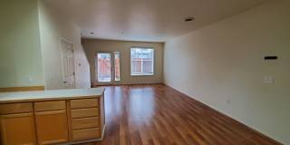 Great Location! 2 Bed 2 Bath Townhouse Style Condo! Open Concept! Laminate Floors Throughout Main! Gallery 3