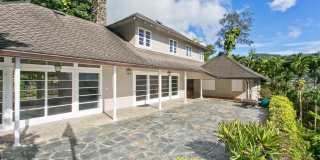 Rarely Available Private Estate in Manoa! Move in Ready! Gallery 22