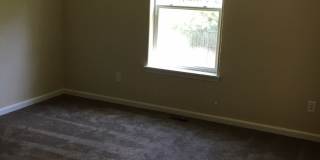 4 Bedroom 2 Bathroom House - Close to MSU Campus Gallery 28