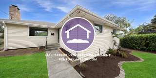 3 Bed 2.5 Bath - Pet Friendly - Landscaping Included - NAS Whidbey Gallery 1