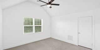 530 Raymond Street Gallery 15