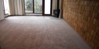 Spacious 2 bedroom 1 bath 1192 sq ft. Gallery 4