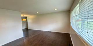 Charming 3 Bed, 2 Bath Ranch Gallery 6