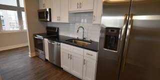 3833 N Broadway Gallery 150