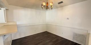 Garden Home on the Eastside. Gallery 6