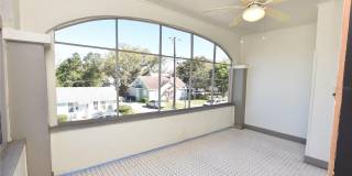 709 1/2 PARK HILL AVENUE Gallery 21