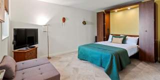 832 BAYPORT WAY Gallery 27