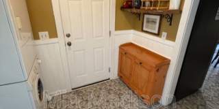 547 E Macon St Gallery 15