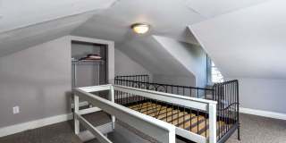 4 bedroom in South Side Gallery 14