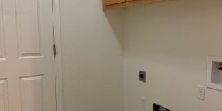 Beautiful 4 Bedroom and 2 Bath Home with Bonus Office Area Gallery 11