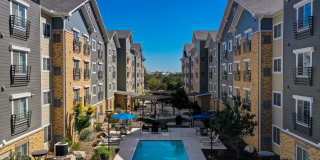 Simplicity at the Rim Gallery 28