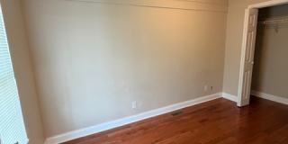 826 Radford Place Gallery 16