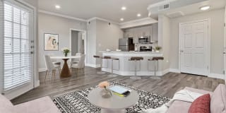Charleston Apartment Homes Gallery 13