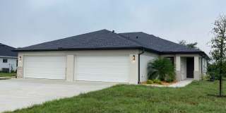 NEW VILLA HOME on the Golf Course Gallery 23
