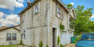 2111 N Linn Gallery 28