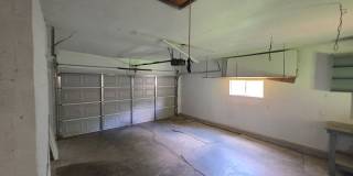 3 bedroom/1.5 bathroom house/2 car garage Gallery 22
