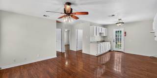 Charming 2BR House in San Antonio Gallery 6