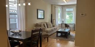 3249 N Hoyne Ave Gallery 1