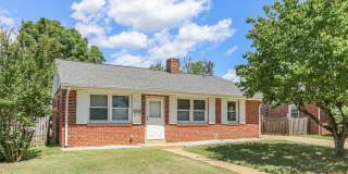 603 Woodford Street Gallery 1