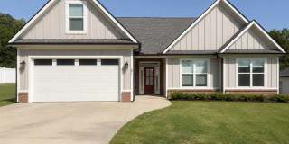 Stunning Custom Home on a Private Lot Gallery 1