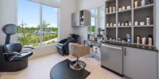 Mira at Palmer Ranch - 55+ Senior Living Community Gallery 27