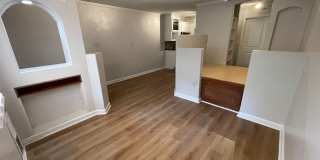 STUDIO APARTMENT LEASING NOW! 1/2 DEPOSIT SPECIAL Gallery 4