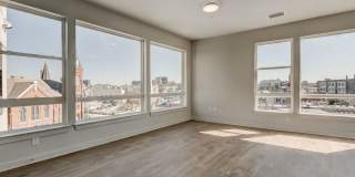 Hamburg Street Gallery 26