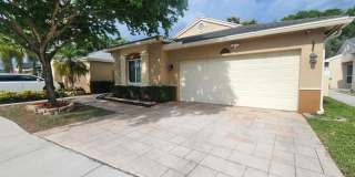 250 E Riverbend Drive Dr SUNRISE, FL 33326 Gallery 1