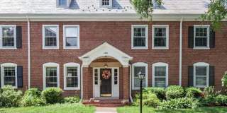 Spacious Bright Condo in Fairlington Gallery 1