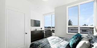 Ballard Townhouse 2bd/2ba, AC, Garage Parking Gallery 9