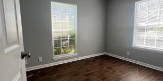 3 bedroom, 1 bath home Gallery 6