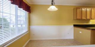 1160 Hawthorne Lane Gallery 7