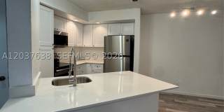 3390 N Pinewalk Dr N 3390 N Pinewalk Dr N Gallery 1