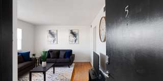 4821 Nicholas St Gallery 1