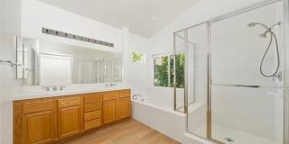 17 Camarin Street Gallery 16