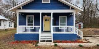 1303 Gray Street Gallery 1