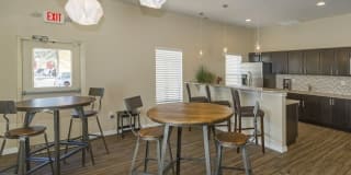 Kalo Austin Bluffs Gallery 24