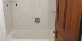 1725 James Street Gallery 23