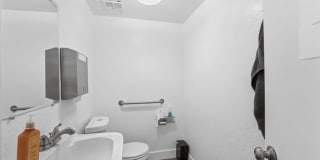 Central Phoenix Gem! Private Patio, Gated, Pool + Underground Parking Gallery 36