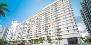 5601 Collins Avenue Gallery 15