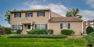 134 W WOOD Street Gallery 1