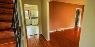 300 MACCLELLAND Avenue Gallery 8