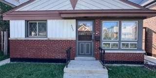 3 bedroom single family near Midway Airport Gallery 1