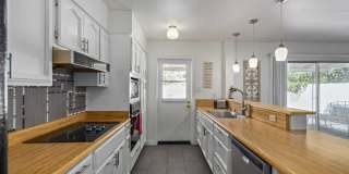 106 E GENEVA Drive Gallery 7